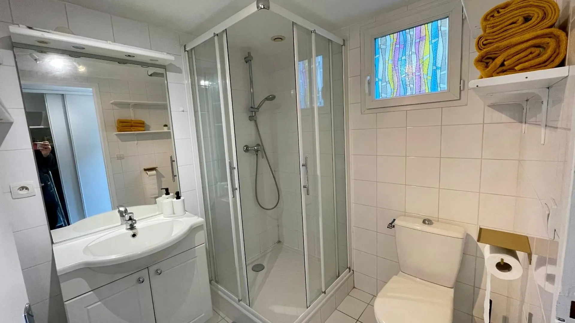 Bngo I Maison Terracotta I Jardin, Garage, 3 Chambres, 9 Personnes Villeurbanne 0*,  France