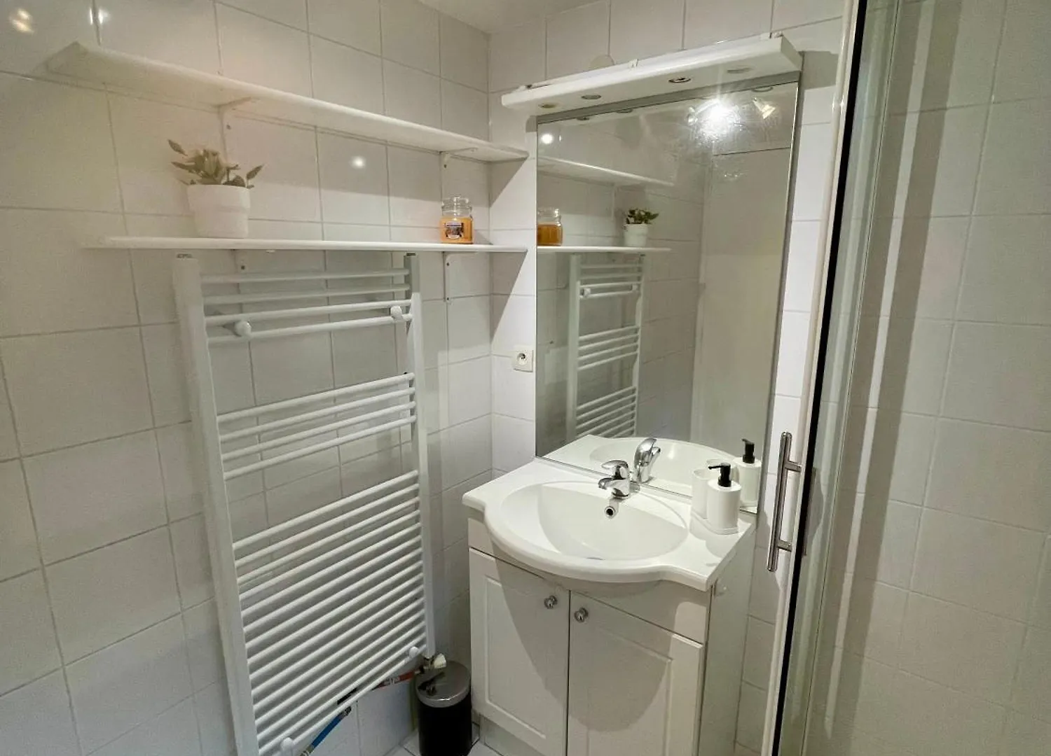 Bngo I Maison Terracotta I Jardin, Garage, 3 Chambres, 9 Personnes Villeurbanne Holiday home